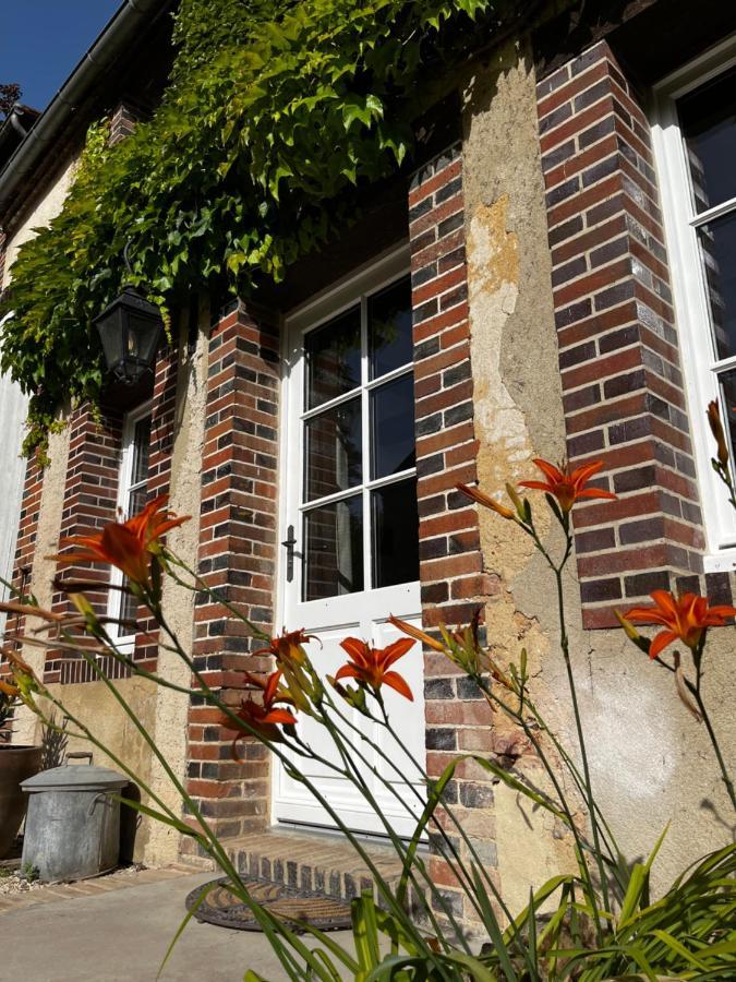 La Maison Du Gardien - Le Prieure Du Preux Sepeaux-Saint-Romain Exterior foto